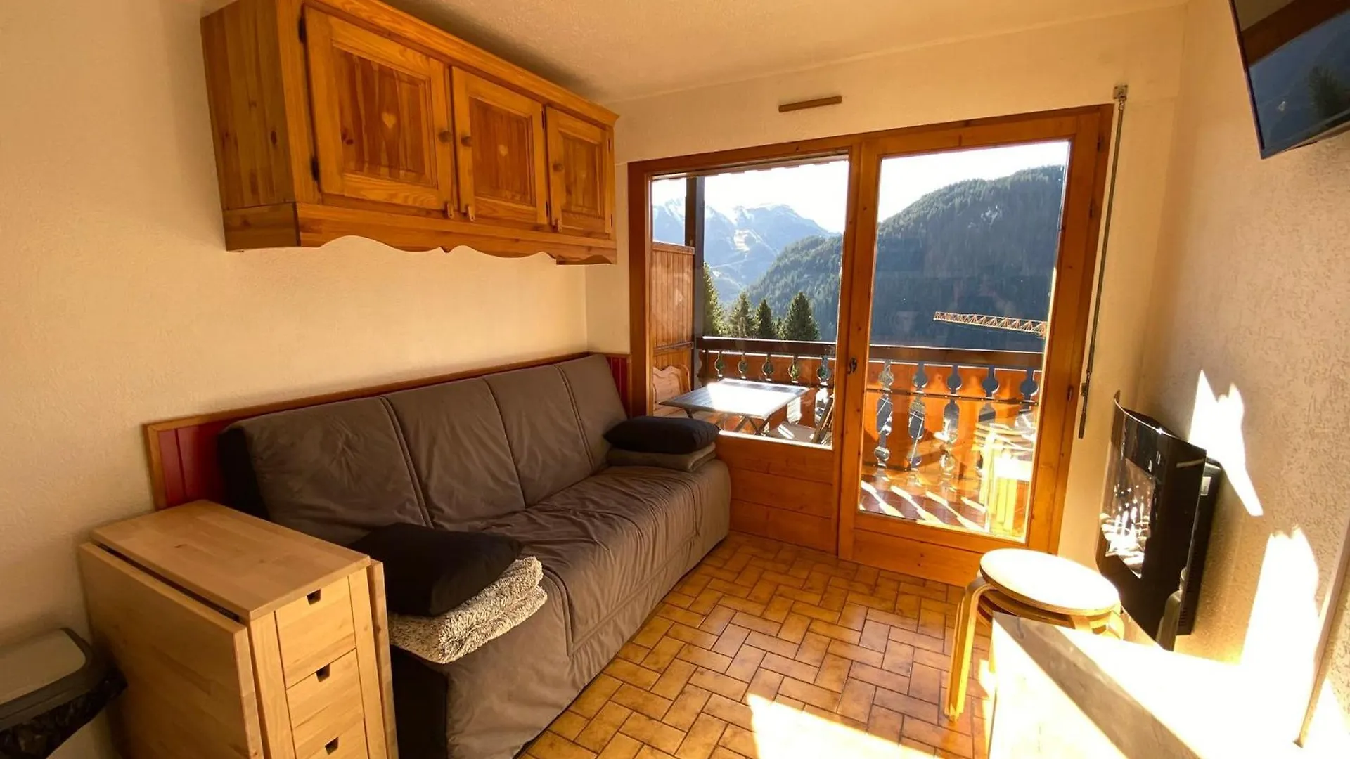 Apartment Studio Charmant, Proche Telesiege, Parking Inclus - Fr-1-693-86 Chatel
